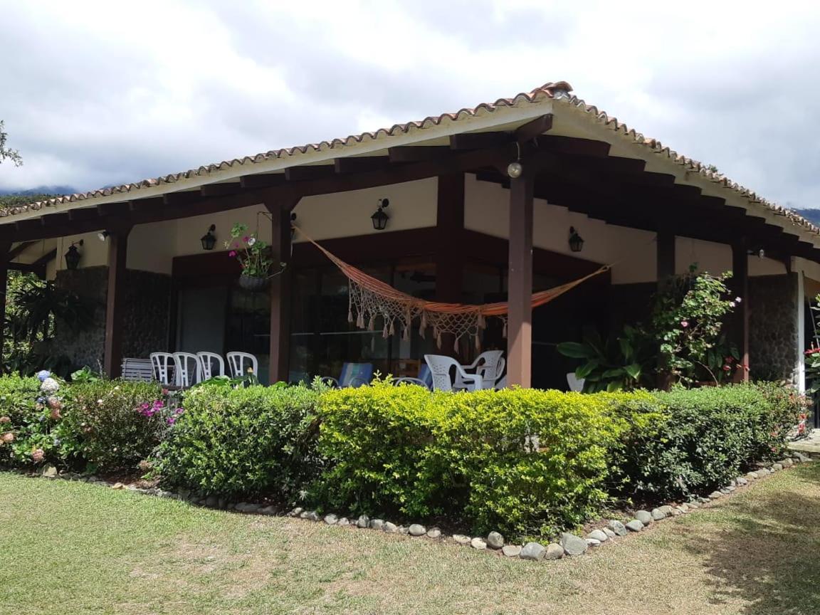 Finca Paraiso Калима Екстериор снимка